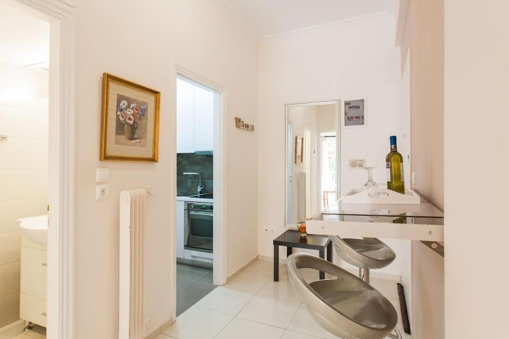 Apartment Flat In Historic Center @ipitou Str Athens